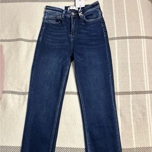 Vervet Leona Super High Rie Stretch in Size 26